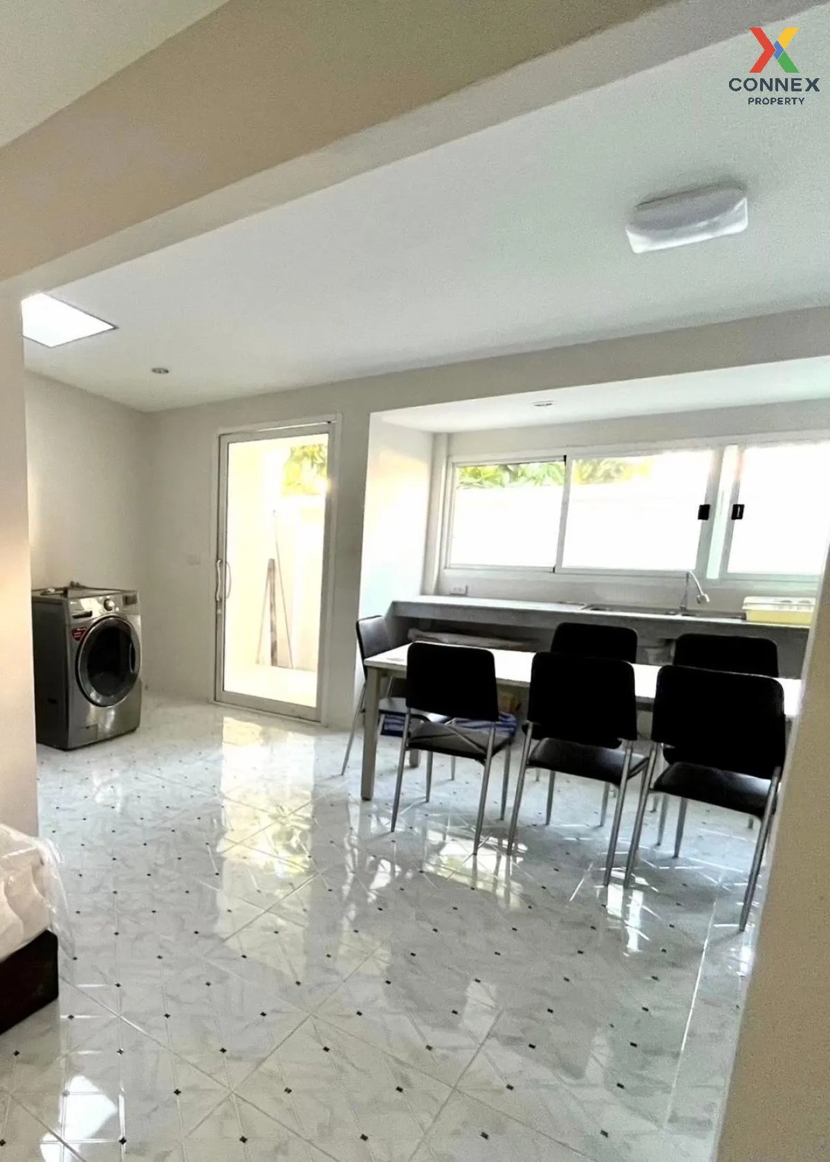 For Rent home, 2 storey, Rajavithi 2 , newly renovated , Sam Sen 