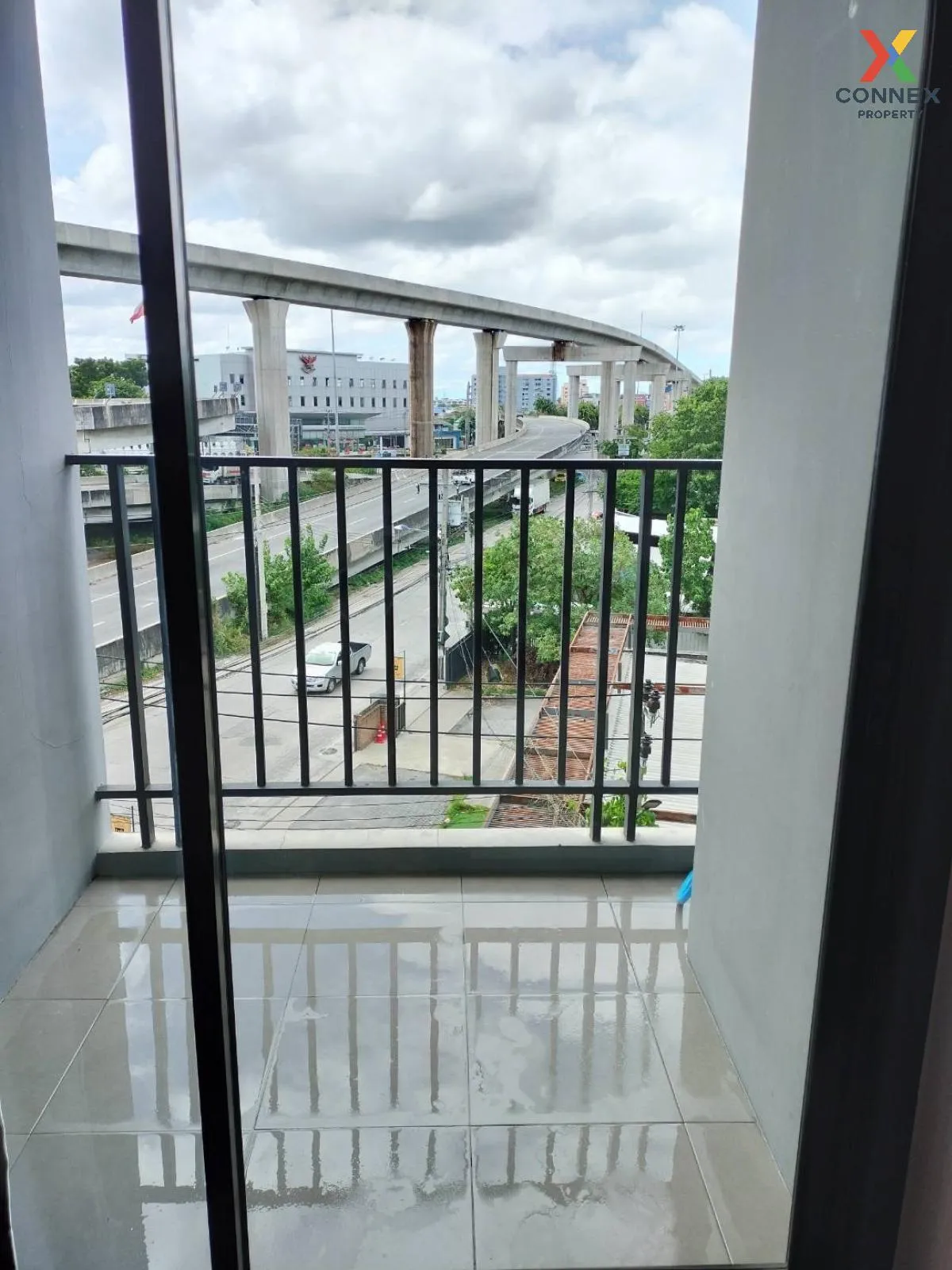 ขายคอนโด  ทรอปิคาน่า @ บีทีเอส เอราวัณ ปากน้ำ เมืองสมุทรปราการ สม