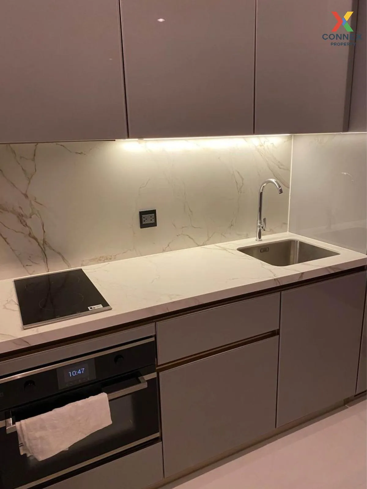 เช่าคอนโด  ดิ เอส แอท สิงห์คอมเพล็กซ์ MRT-เพชรบุรี บางกะปิ เขต ห้ 4