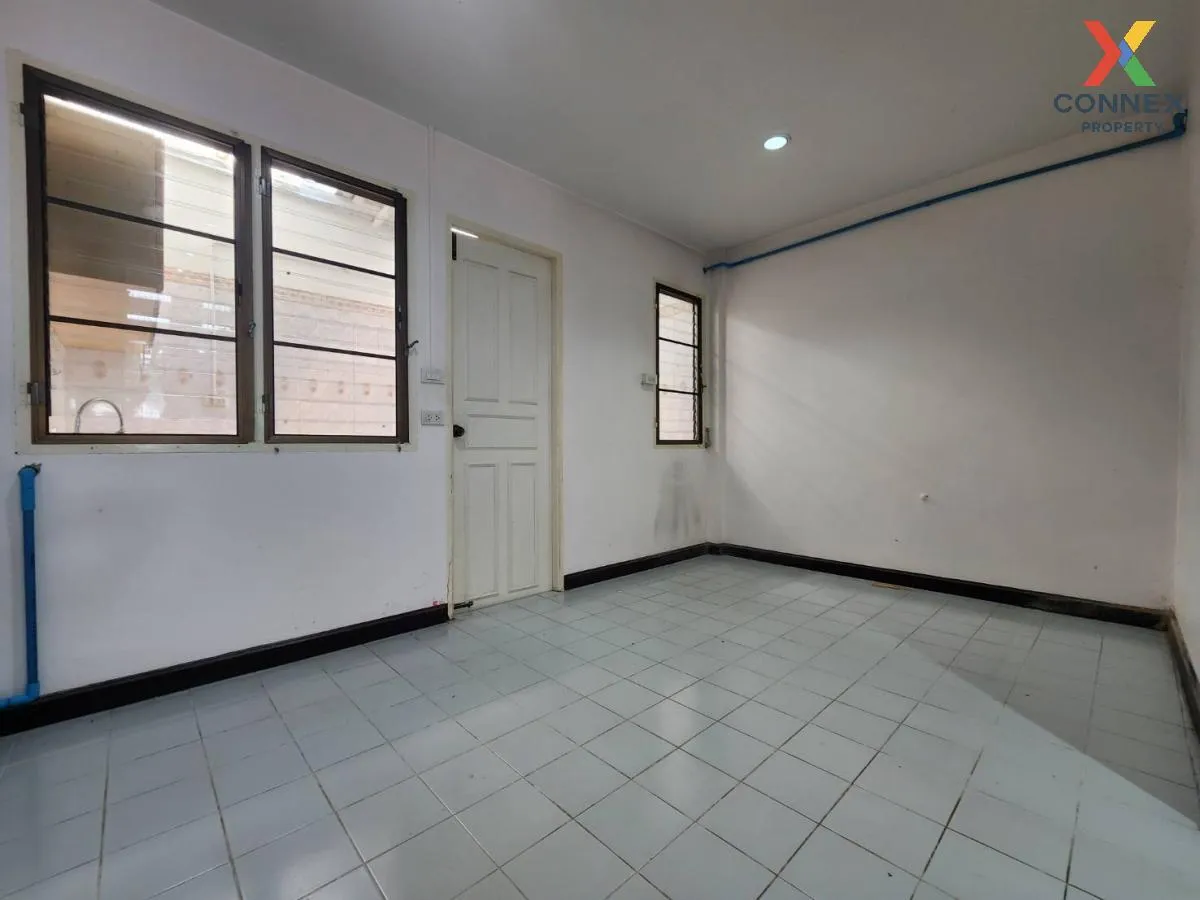 For Sale Townhouse/Townhome  , Baan Bussarin Pinklao , Krathum Lo For Sale Townhouse/Townhome  , Baan Bussarin Pinklao , Krathum Lo