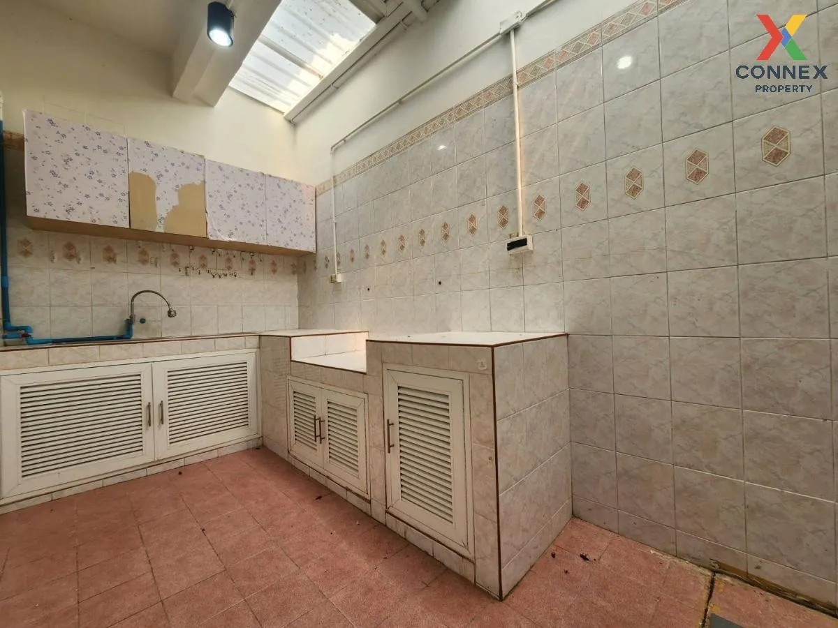 For Sale Townhouse/Townhome  , Baan Bussarin Pinklao , Krathum Lo For Sale Townhouse/Townhome  , Baan Bussarin Pinklao , Krathum Lo