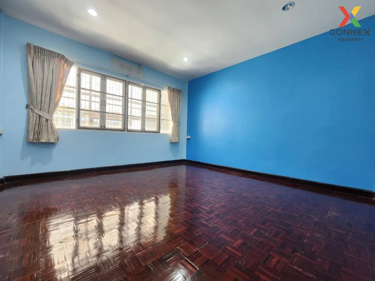 For Sale Townhouse/Townhome  , Baan Bussarin Pinklao , Krathum Lo For Sale Townhouse/Townhome  , Baan Bussarin Pinklao , Krathum Lo