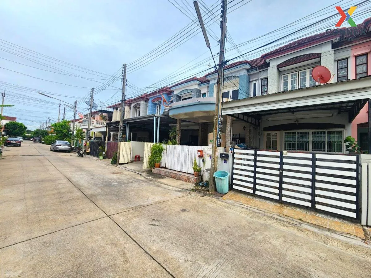 For Sale Townhouse/Townhome  , Baan Bussarin Pinklao , Krathum Lo For Sale Townhouse/Townhome  , Baan Bussarin Pinklao , Krathum Lo 2