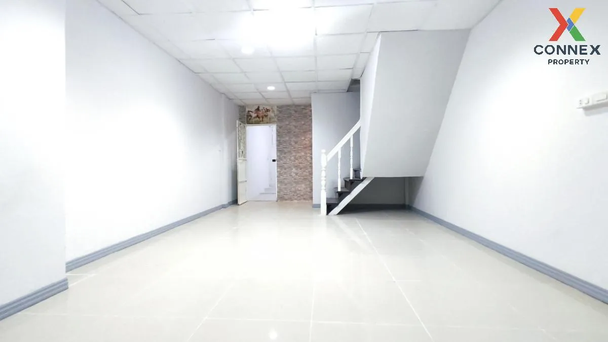 For Sale Townhouse/Townhome  , Baan Rin Thong , newly renovated , 2