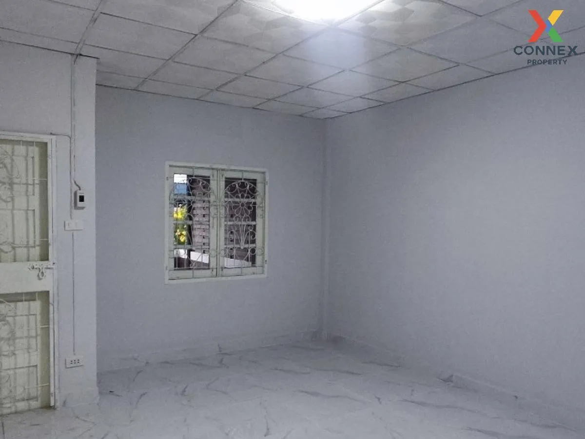 For Sale Townhouse/Townhome  , Baan Rin Thong , newly renovated ,