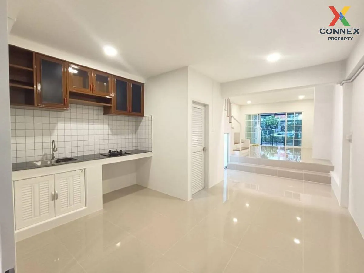 For Sale Townhouse/Townhome  , Nanthana Garden Tha It , Bang Rak  For Sale Townhouse/Townhome  , Nanthana Garden Tha It , Bang Rak