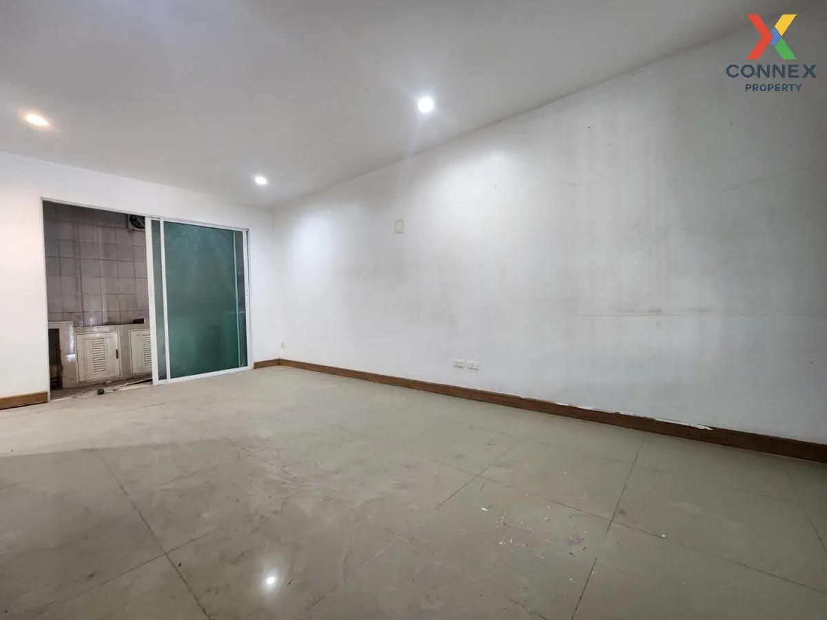 For Sale Townhouse/Townhome  , Pruksatown Nexts Pinklao , Krathum