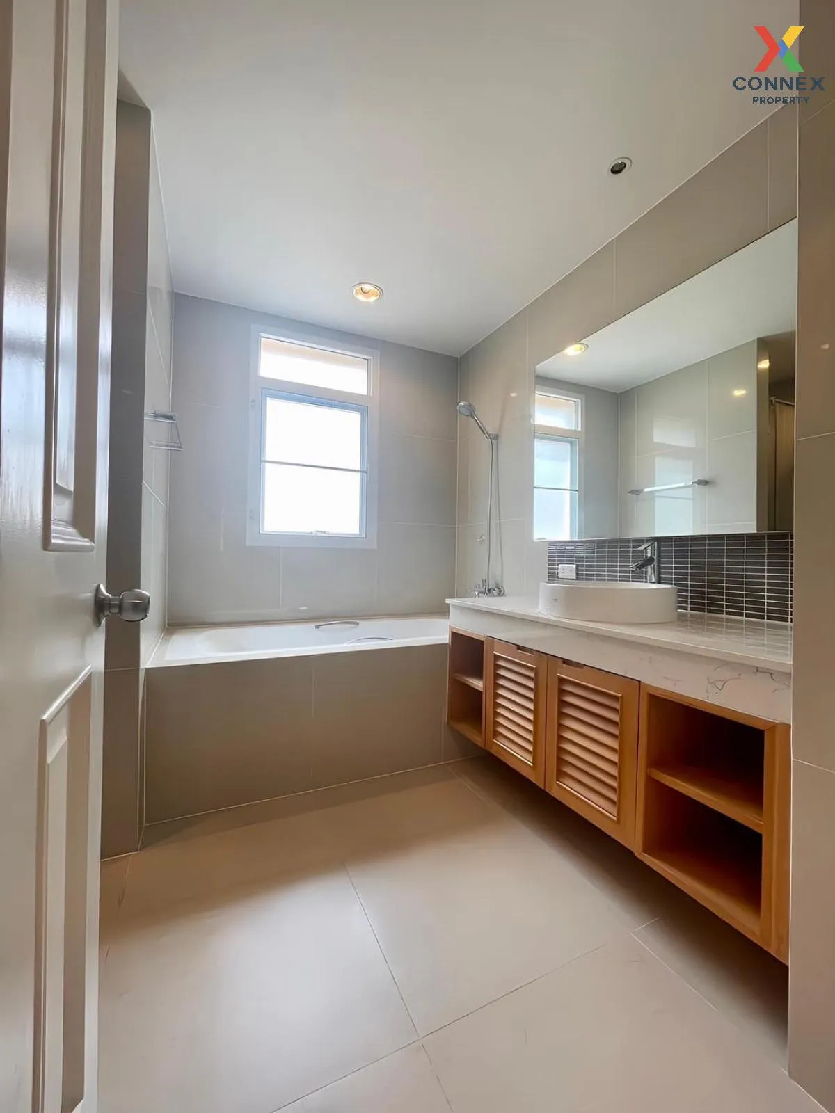 For Rent Condo , The Rise Sukhumvit 39 , BTS-Phrom Phong , Khlong