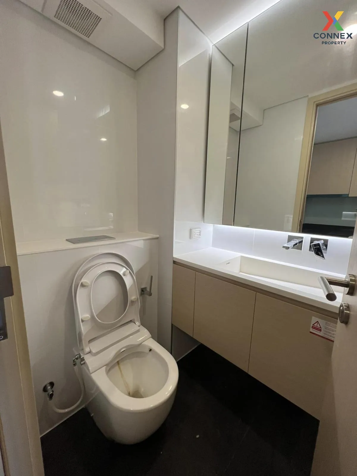 เช่าคอนโด  ไซมิส พระราม 9 (แลนด์มาร์ค @MRTA Station) ห้วยขวาง เขต