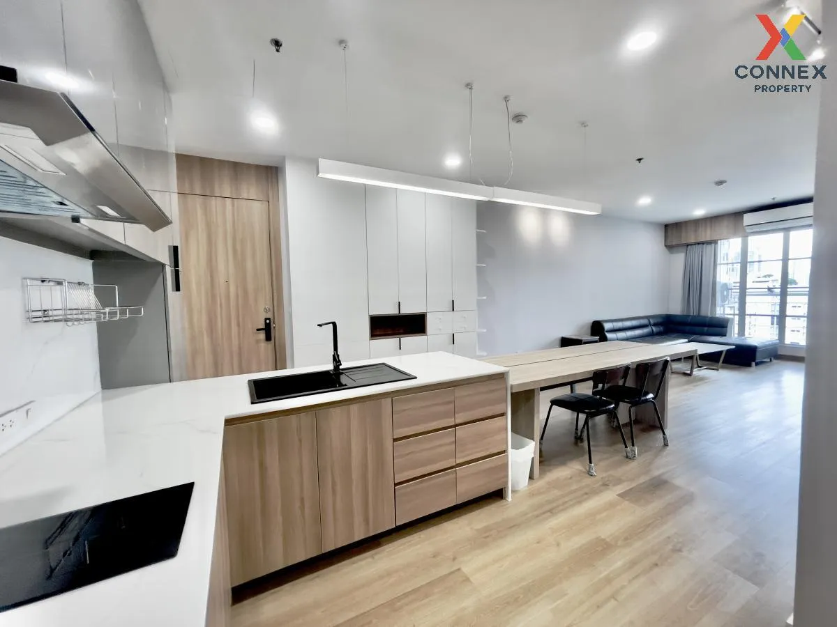 For Sale Condo , Citi Smart Sukhumvit 18 , corner unit , newly re For Sale Condo , Citi Smart Sukhumvit 18 , corner unit , newly re