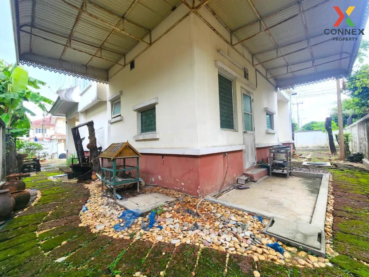 For Sale House , Parichat Village 345 , Bang Khu Wat , Mueang Pat