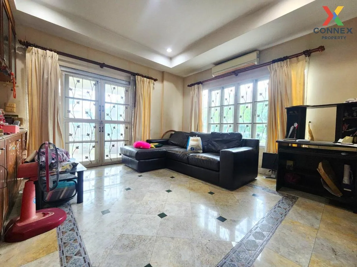 For Sale House , Parichat Village 345 , Bang Khu Wat , Mueang Pat