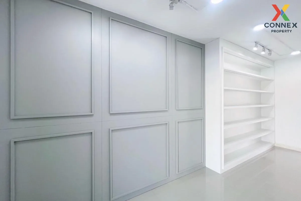 For Sale Townhouse/Townhome  , The Colors Premium Bangna Km.8 , B 2