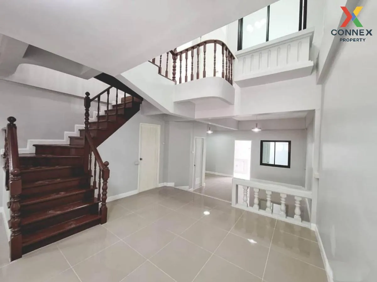 ขายทาวน์เฮ้าส์/ทาวน์โฮม  บัวทองธานี รีโนเวทใหม่ บางบัวทอง บางบัวท 4