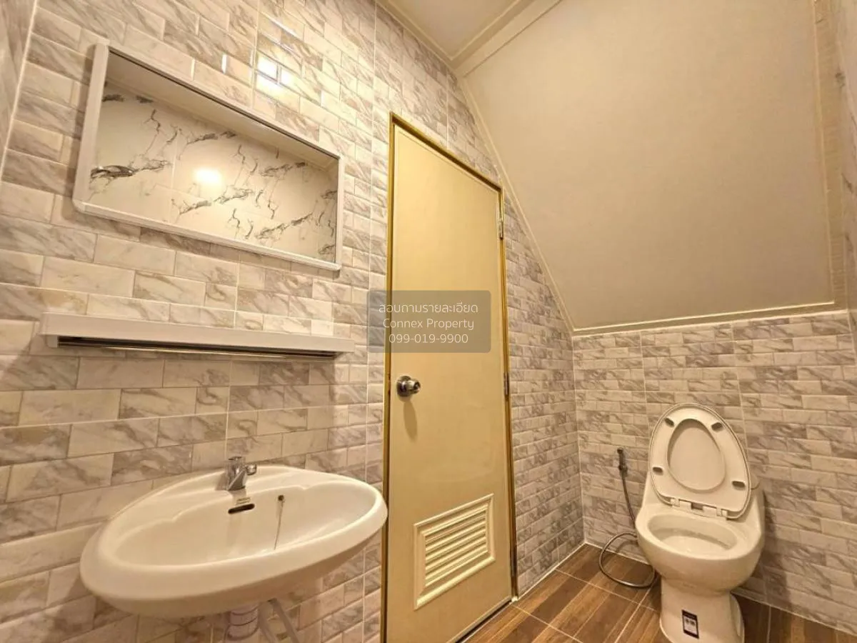 For Sale Townhouse/Townhome  , Baan Pichada , newly renovated , P