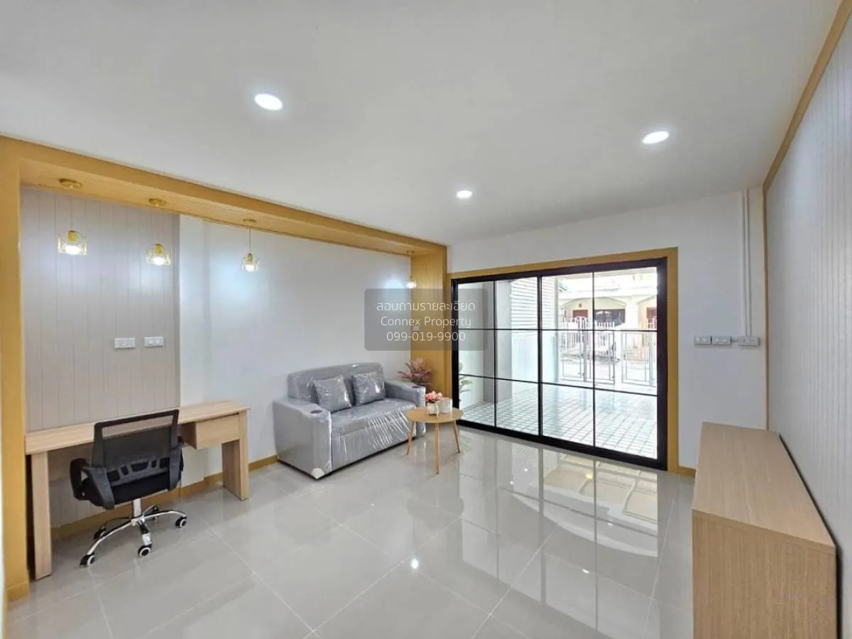 For Sale Townhouse/Townhome  , Baan Pichada , newly renovated , P 4