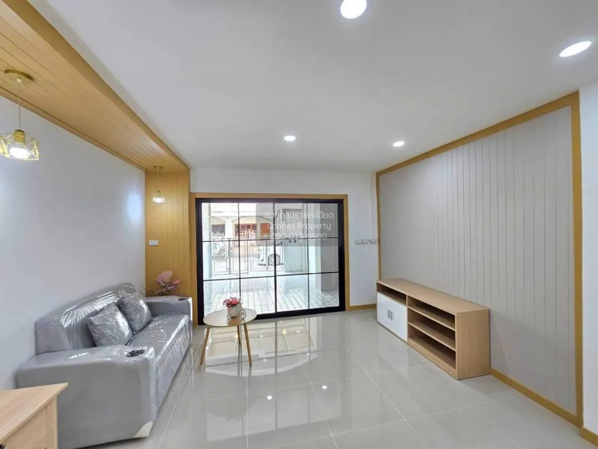 For Sale Townhouse/Townhome  , Baan Pichada , newly renovated , P