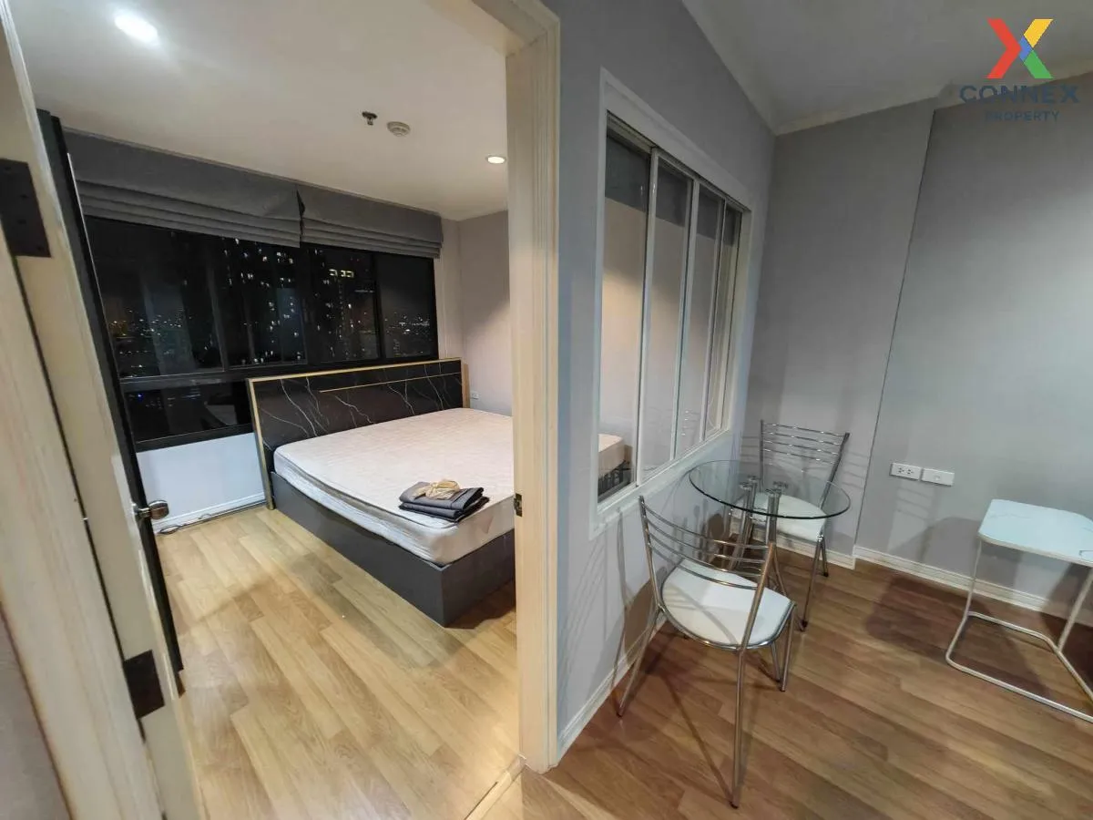 For Rent Condo , Lumpini Place Phahol - Saphankhwai , BTS-Saphan  4