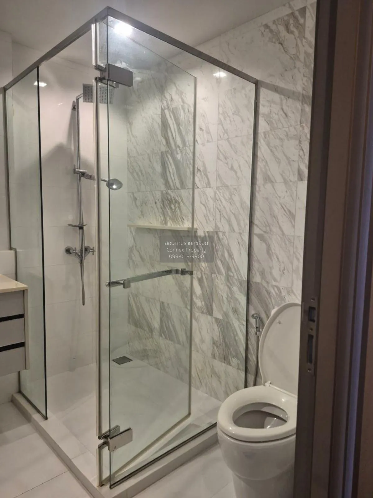 เช่าคอนโด  เอช คิว ทองหล่อ BTS-ทองหล่อ คลองตันเหนือ เขต วัฒนา กรุ