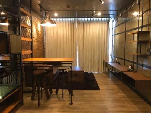 เช่าคอนโด  เดอะ รูม สาทร - ถนนปั้น BTS-สุรศักดิ์ สีลม เขต บางรัก กรุงเทพ CX-101128