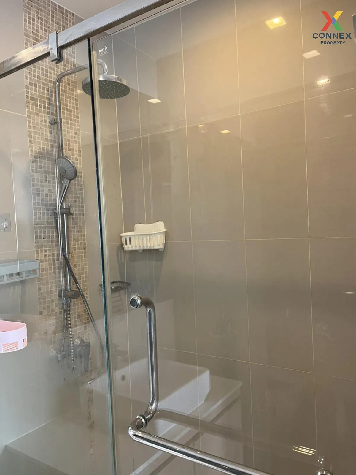 เช่าคอนโด  คิว อโศก MRT-เพชรบุรี มักกะสัน เขต ราชเทวี กรุงเทพ CX-