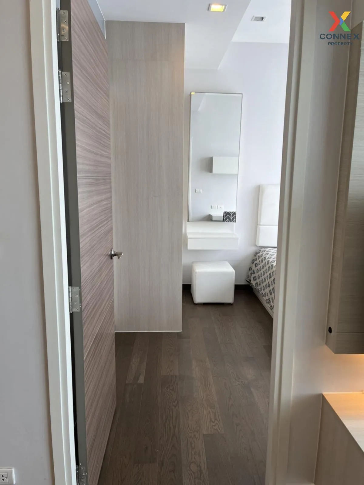 เช่าคอนโด  คิว อโศก MRT-เพชรบุรี มักกะสัน เขต ราชเทวี กรุงเทพ CX-