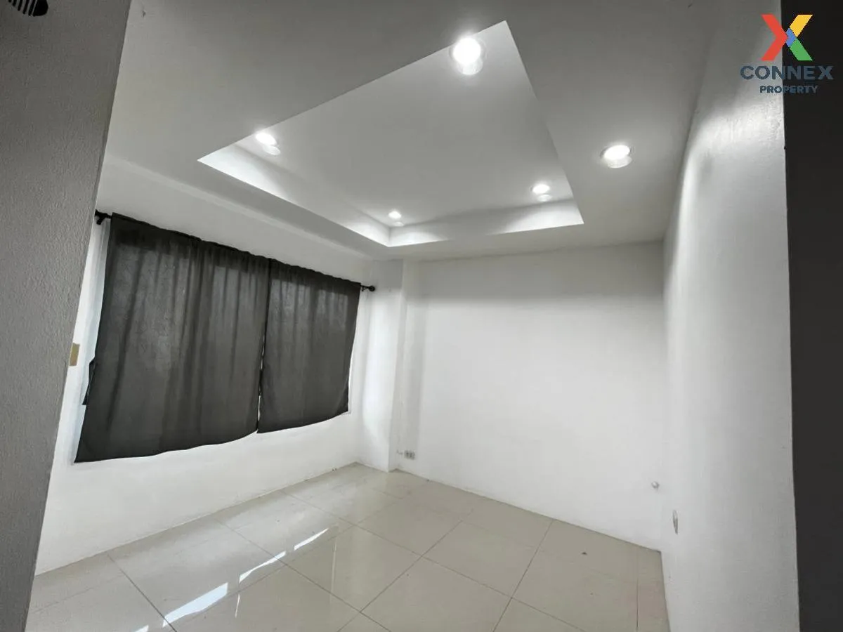 For Sale Condo , Casitas Srinakarin , MRT-Sridan , Bang Kaeo , Ba