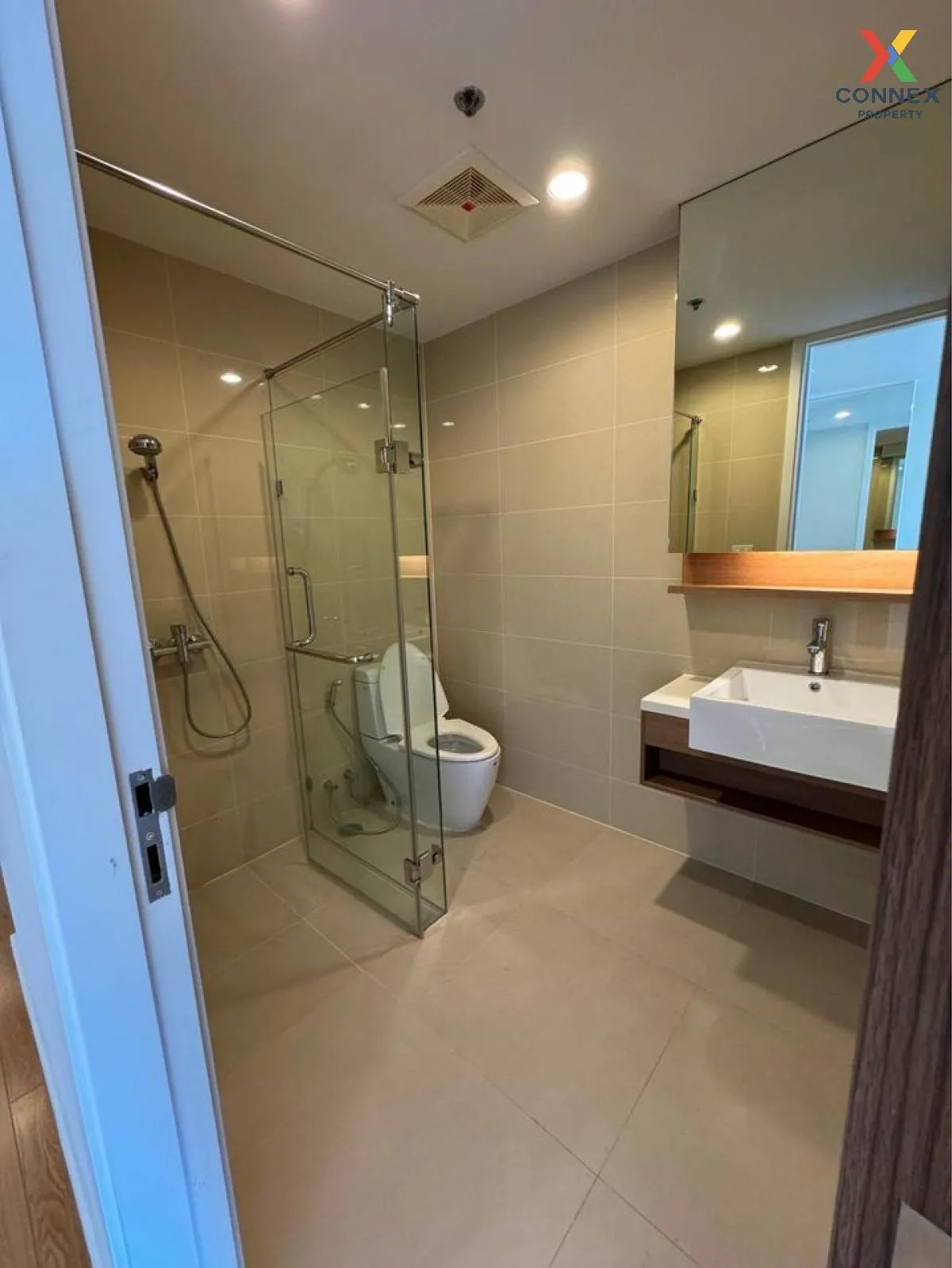 For Sale Condo , 15 Sukhumvit Residences , BTS-Nana , Khlong Toei