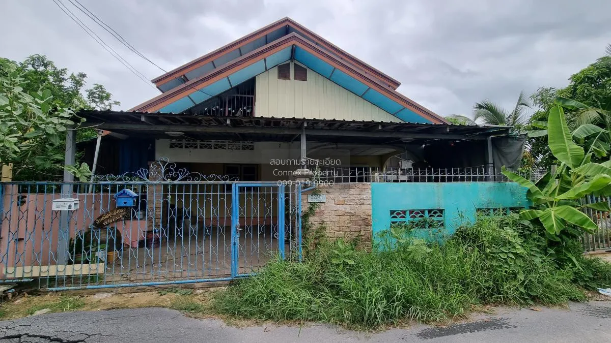 For Sale 2-storey detached house Soi Wat Lat Pla Duk, Bang Bua Th