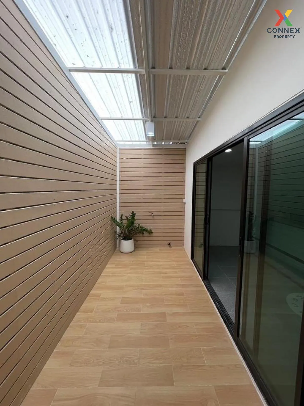 For Sale Townhome Nawamin 111 , newly renovated , Khlong Kum , Bu