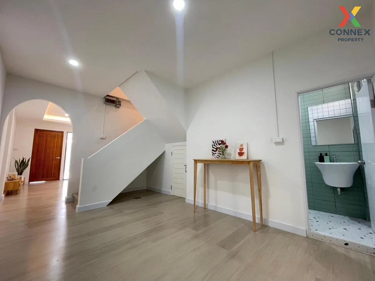 For Sale Townhome Nawamin 111 , newly renovated , Khlong Kum , Bu