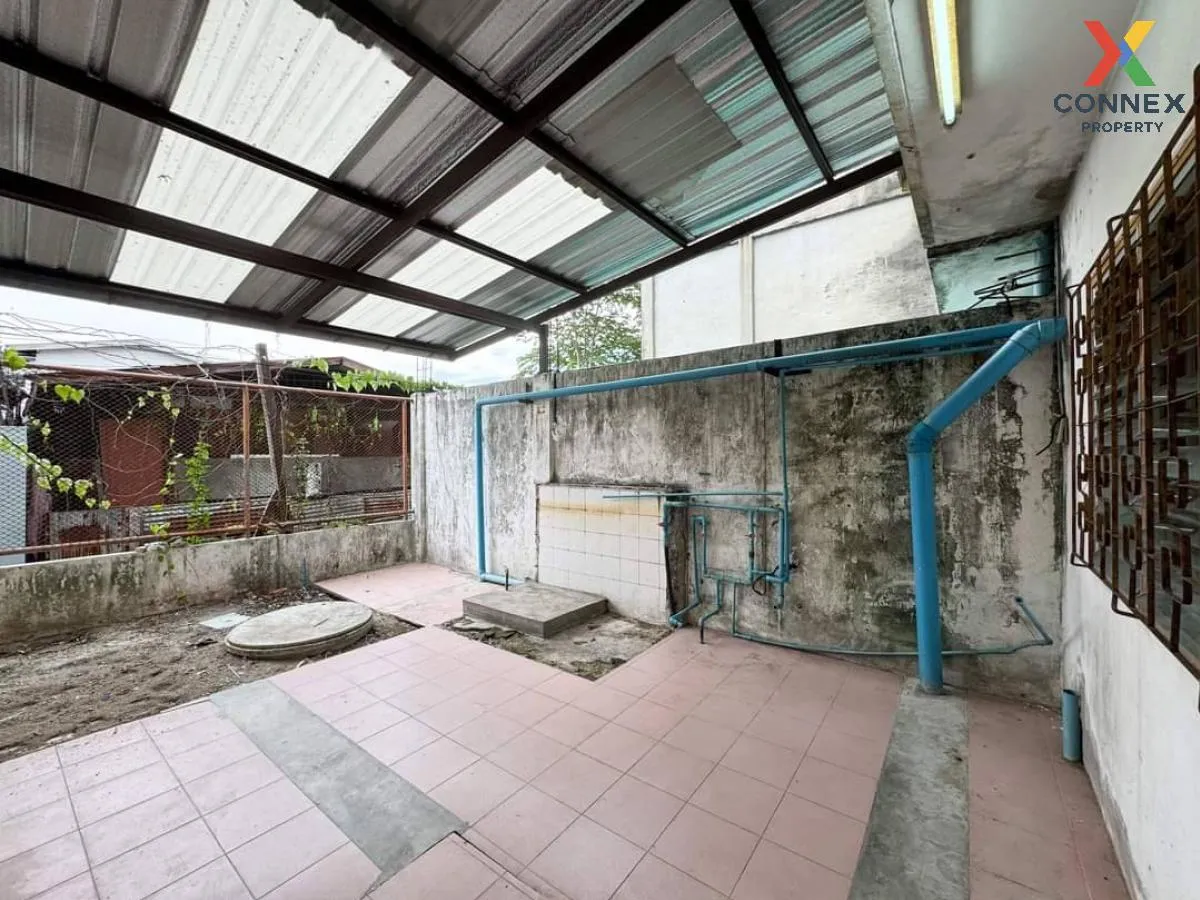 ขายอาคารพาณิชย์ ซอยเพชรเกษม42 บางจาก เขต ภาษีเจริญ กรุงเทพ CX-101