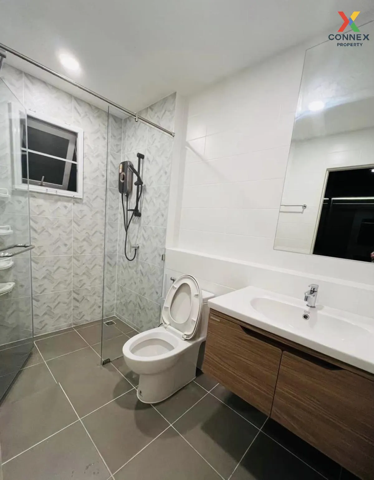 เช่าบ้าน  เซนโทร พระราม 9 - กรุงเทพกรีฑา คลองสองต้นนุ่น เขต ลาดกร