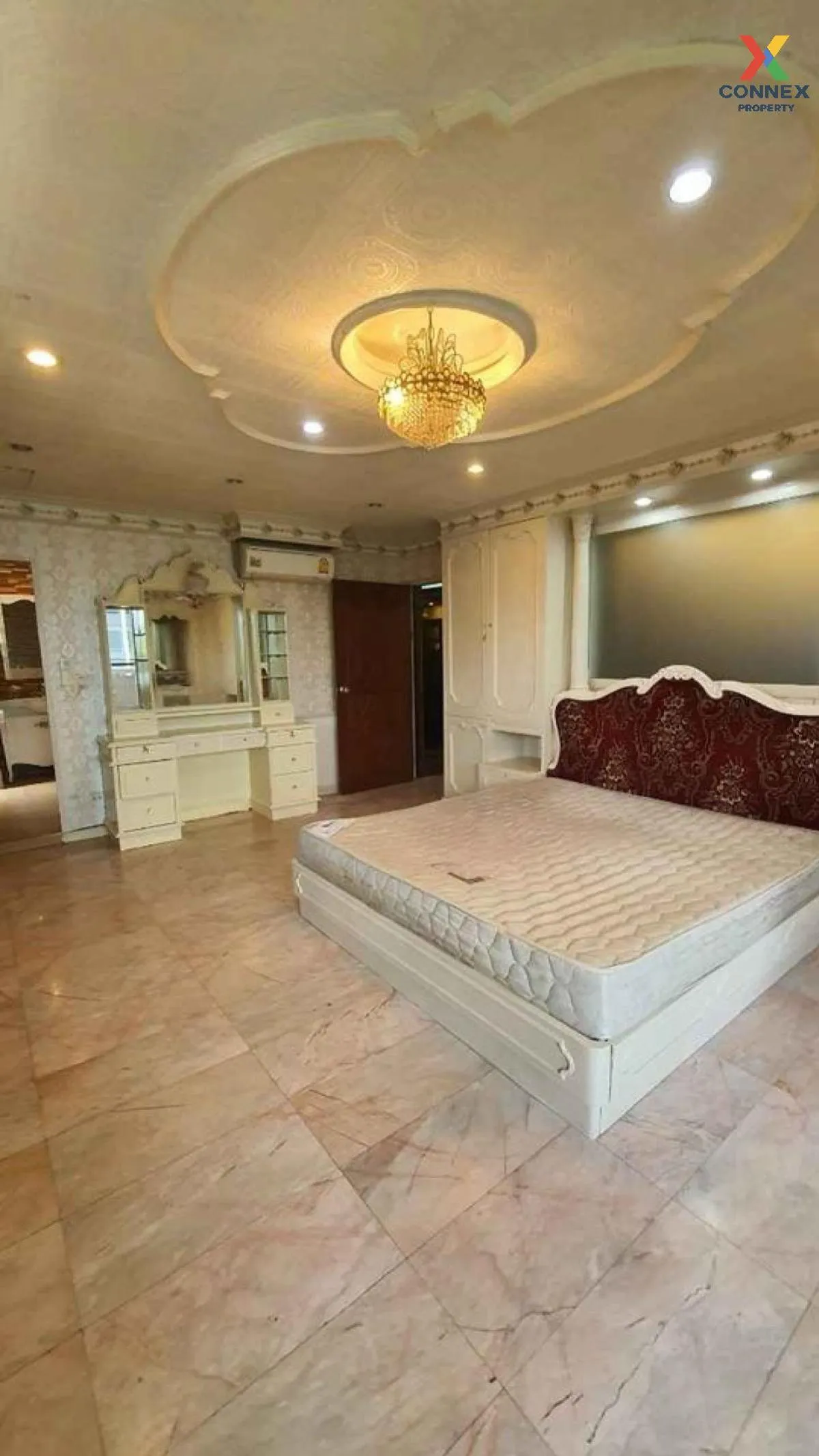 For Sale Condo , Asoke Tower , MRT-Phetchaburi , Khlong Tan Nuea  2