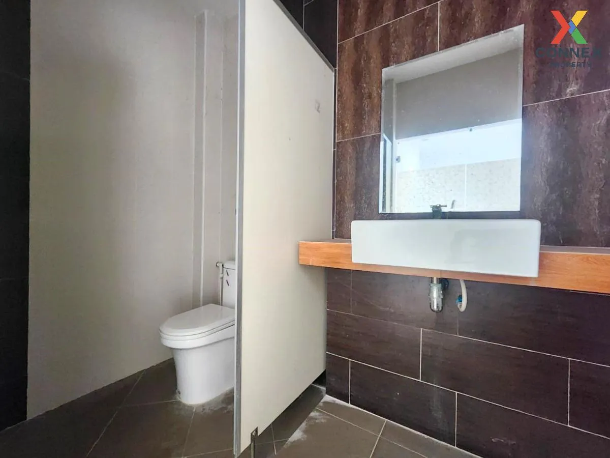 ขายทาวน์เฮ้าส์/ทาวน์โฮม  ภูสิริ หนองไม้แดง หนองไม้แดง เมืองชลบุรี