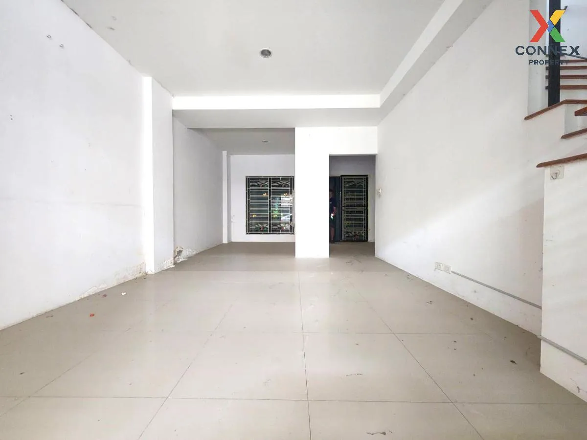 ขายทาวน์เฮ้าส์/ทาวน์โฮม  ภูสิริ หนองไม้แดง หนองไม้แดง เมืองชลบุรี