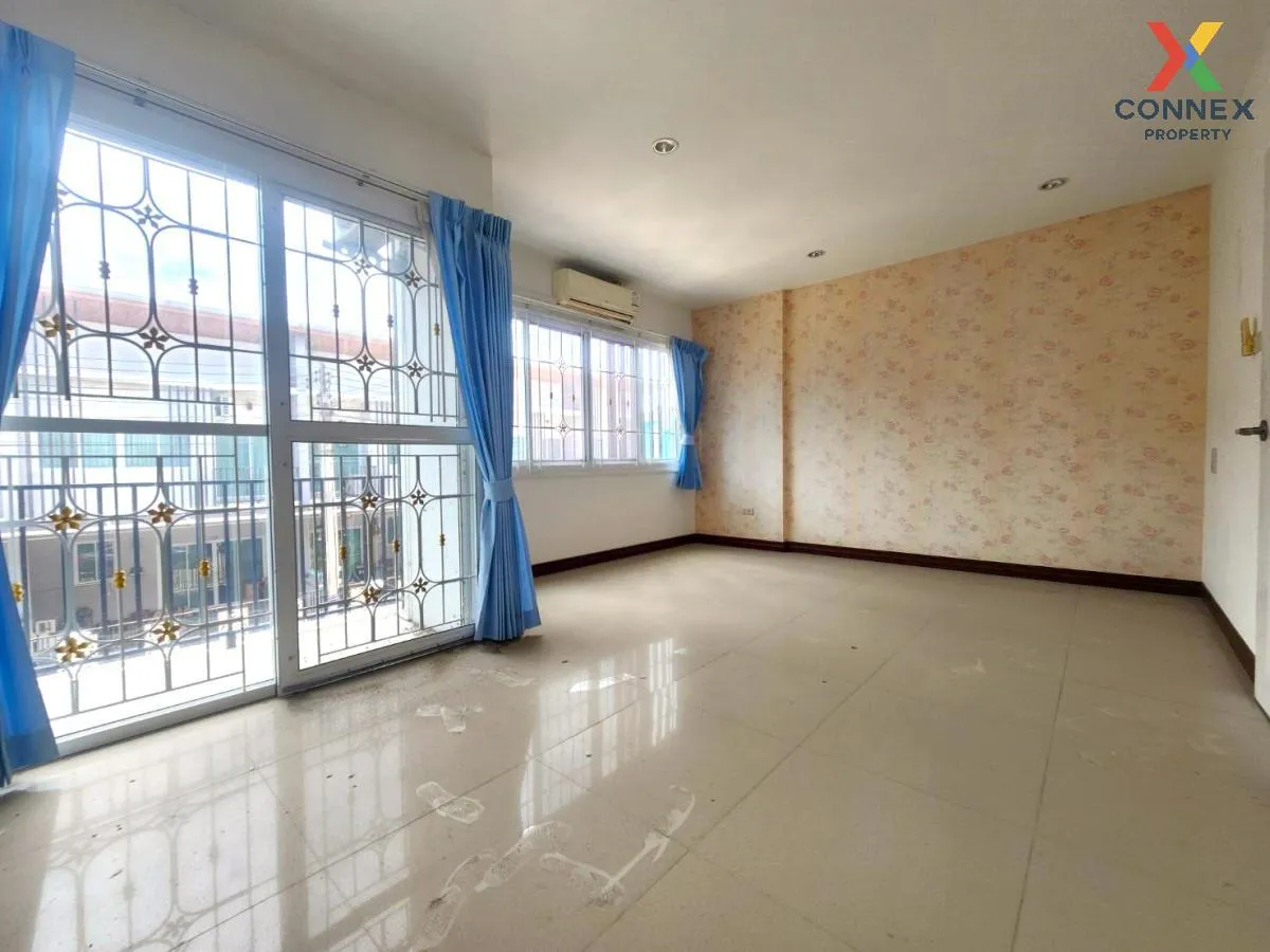 ขายทาวน์เฮ้าส์/ทาวน์โฮม  บ้านอุ่นไอรัก หนองไม้แดง-อมตะ หนองไม้แดง