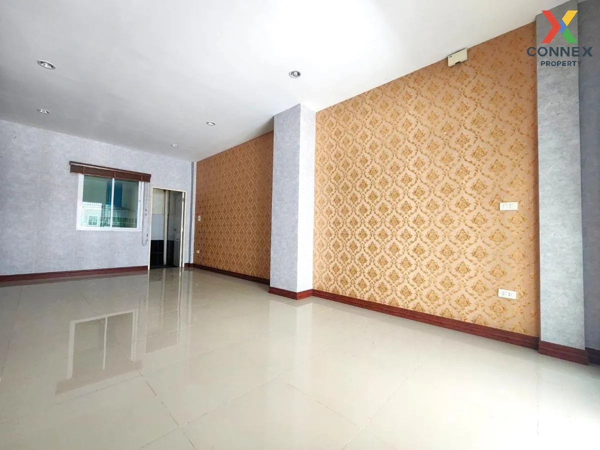 ขายทาวน์เฮ้าส์/ทาวน์โฮม  บ้านอุ่นไอรัก หนองไม้แดง-อมตะ หนองไม้แดง