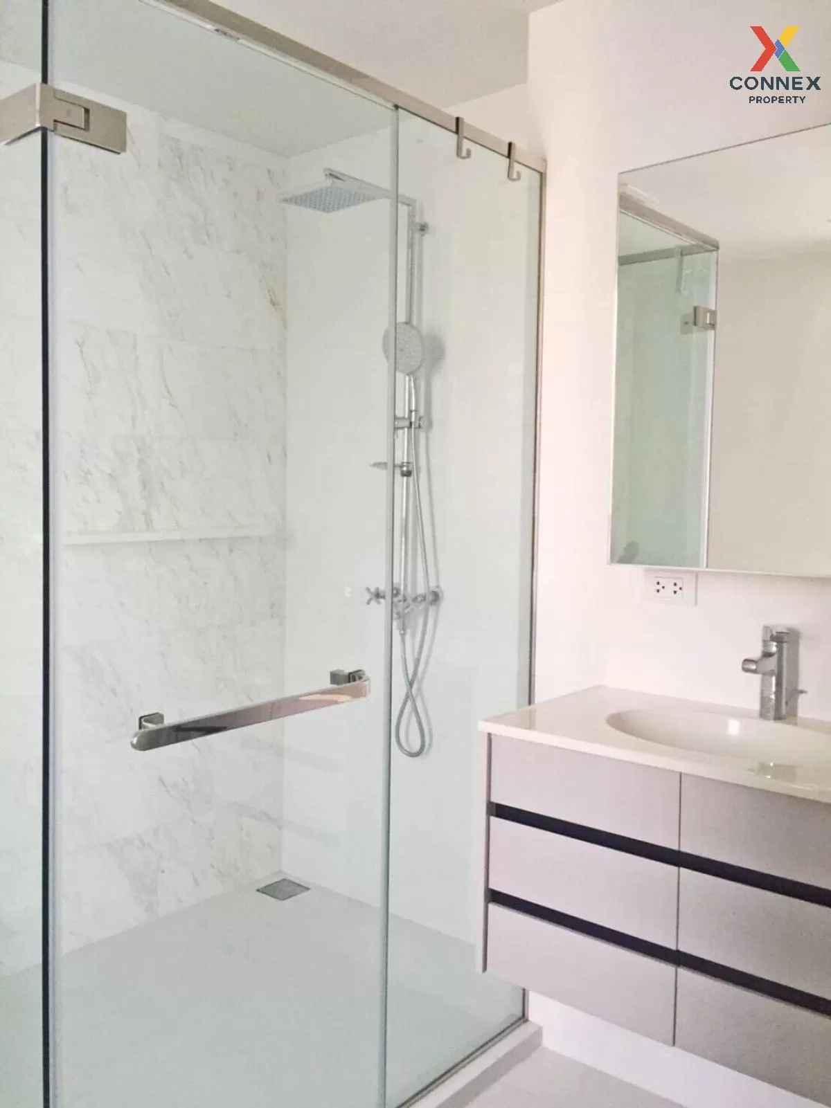 FOR SALE condo , HQ Thonglor , BTS-Thong Lo , Khlong Tan Nuea , W FOR SALE condo , HQ Thonglor , BTS-Thong Lo , Khlong Tan Nuea , W