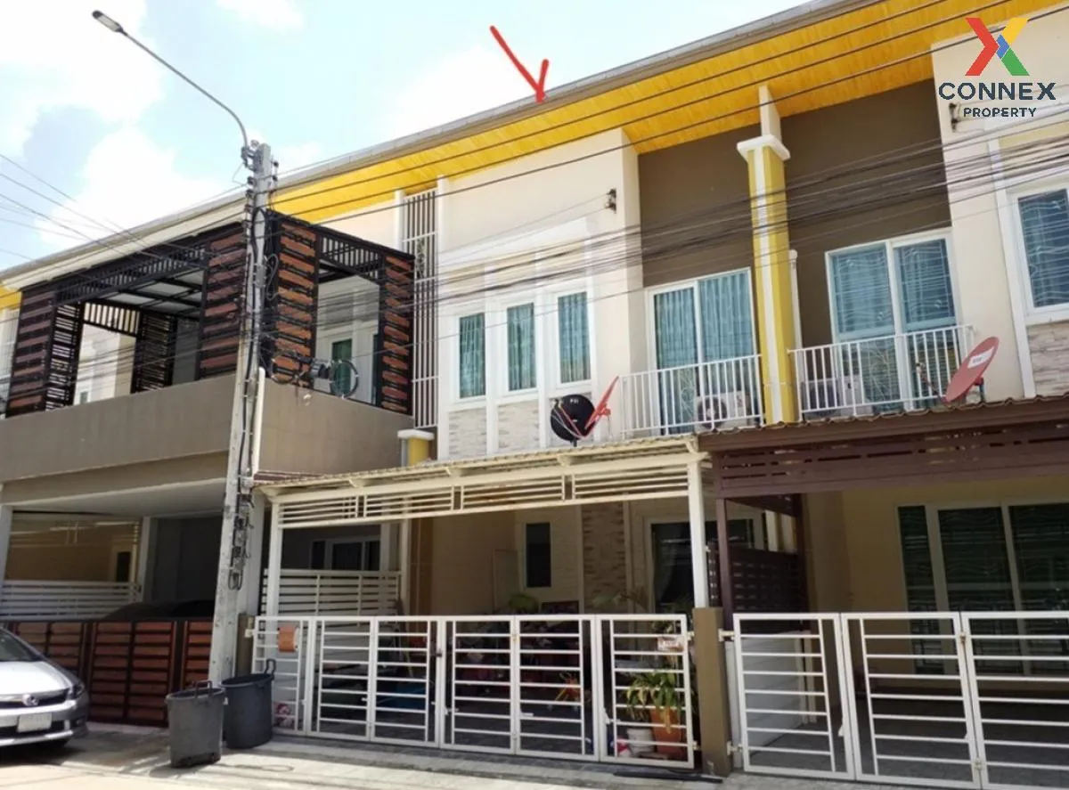 For Sale Townhouse/Townhome  , Gloden Town Watcharapol-Sukhapiban 2