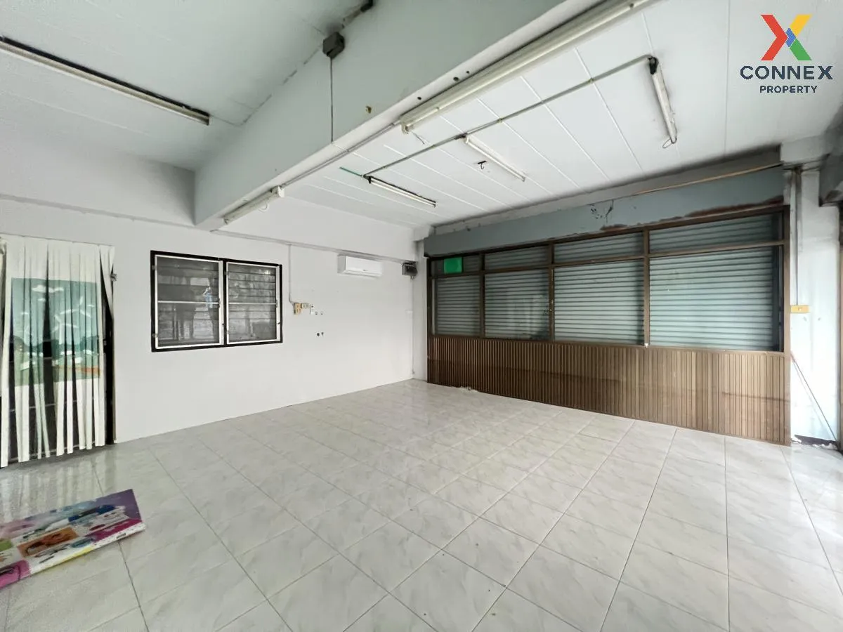 For Sale Condo ,  Rungsap Condotown , wide frontage , Khlong Than