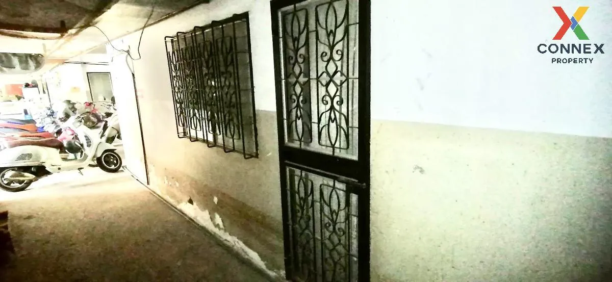 For Sale Condo ,  Rungsap Condotown , wide frontage , Khlong Than