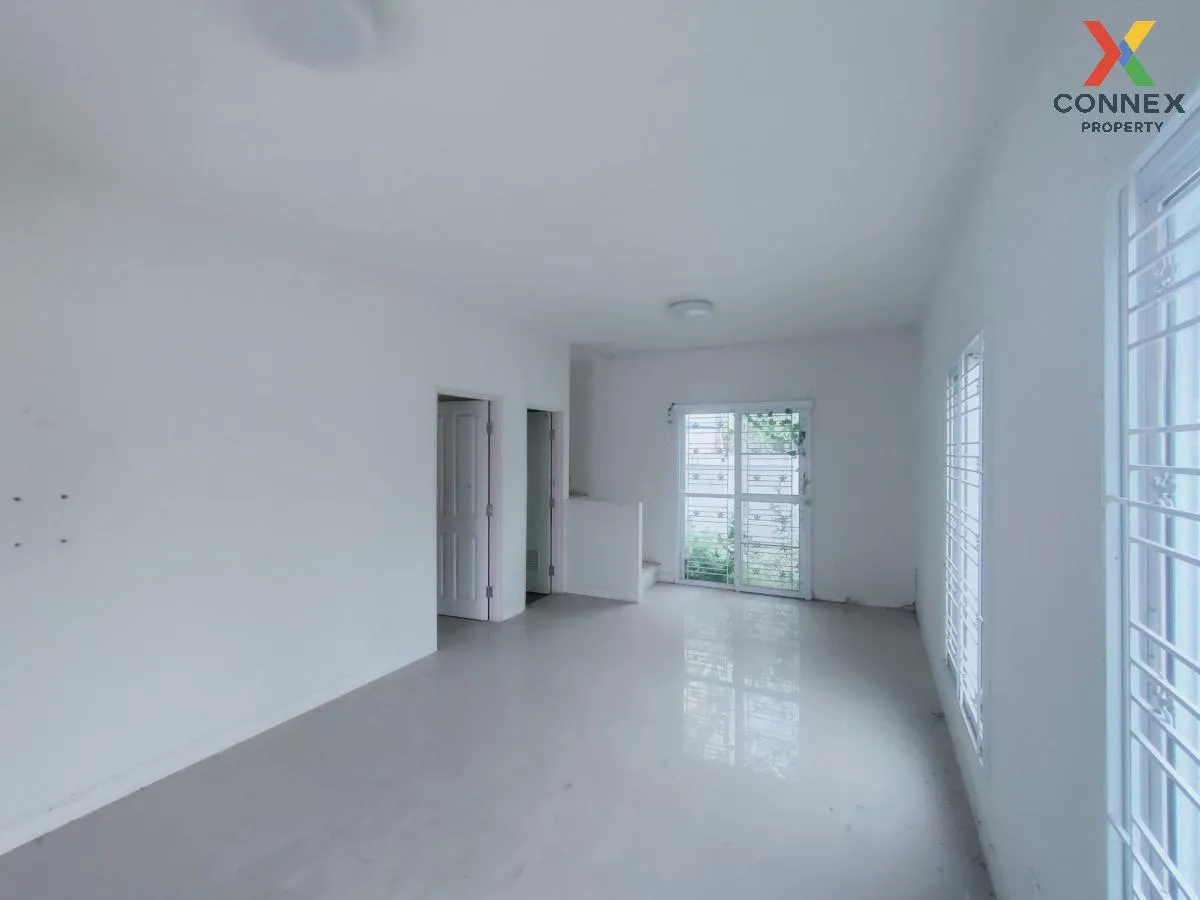 For Sale Townhouse/Townhome  , The Modish Bangbuathong , Lam Pho 