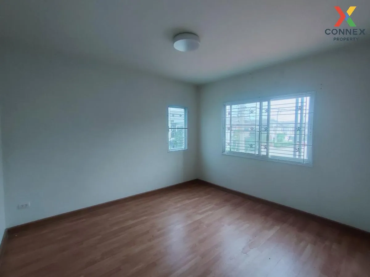 For Sale Townhouse/Townhome  , The Modish Bangbuathong , Lam Pho 