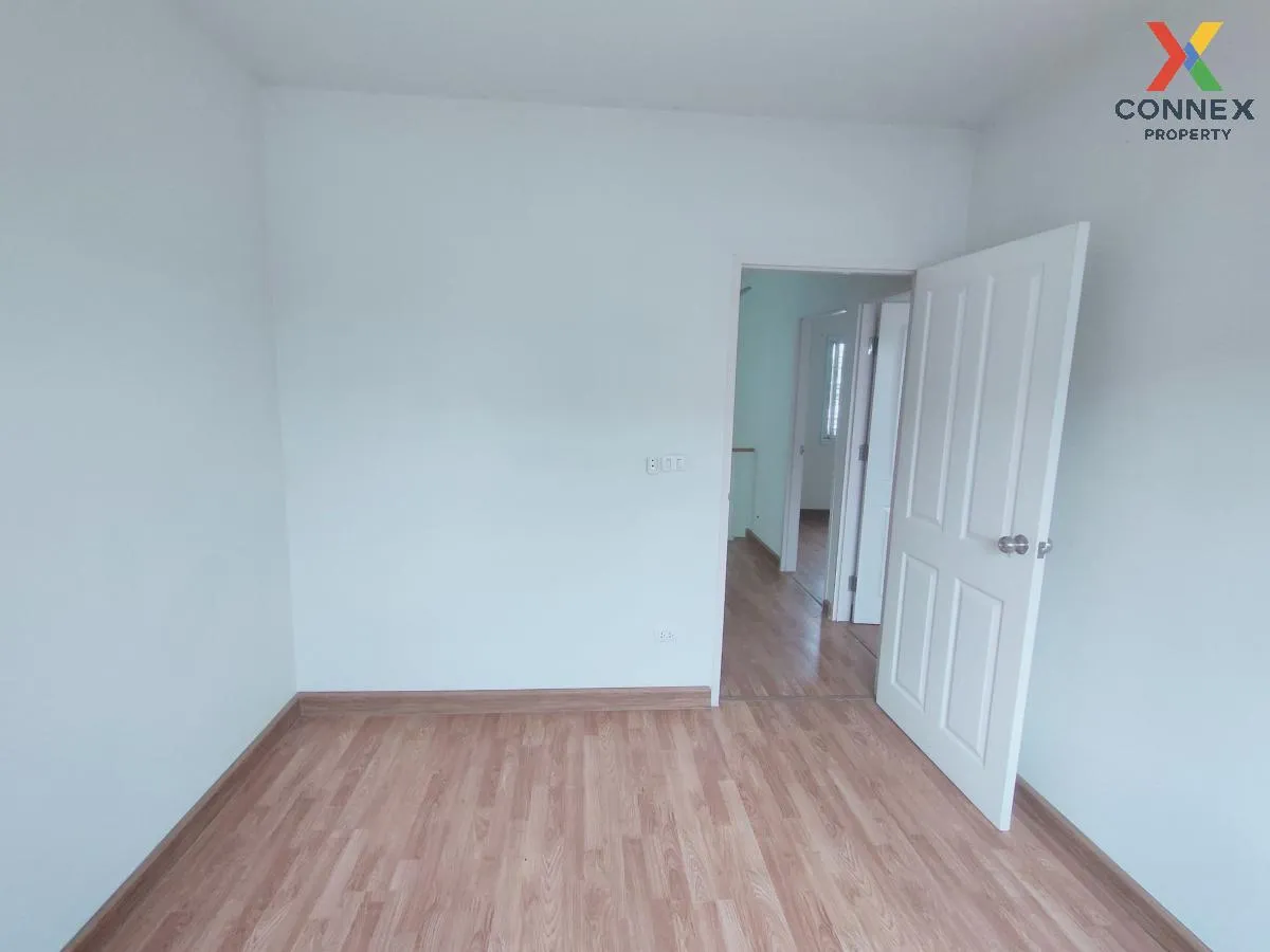 For Sale Townhouse/Townhome  , The Modish Bangbuathong , Lam Pho 