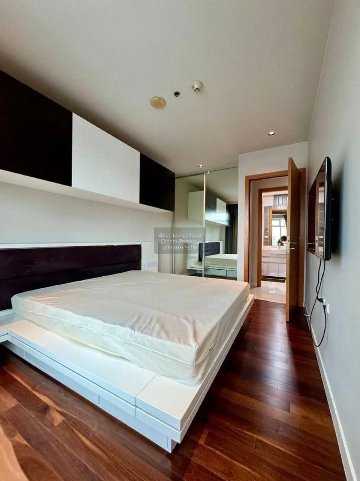 ขายคอนโด  เซอร์เคิล คอนโดมิเนียม MRT-เพชรบุรี ถนนเพชรบุรี เขต ราช