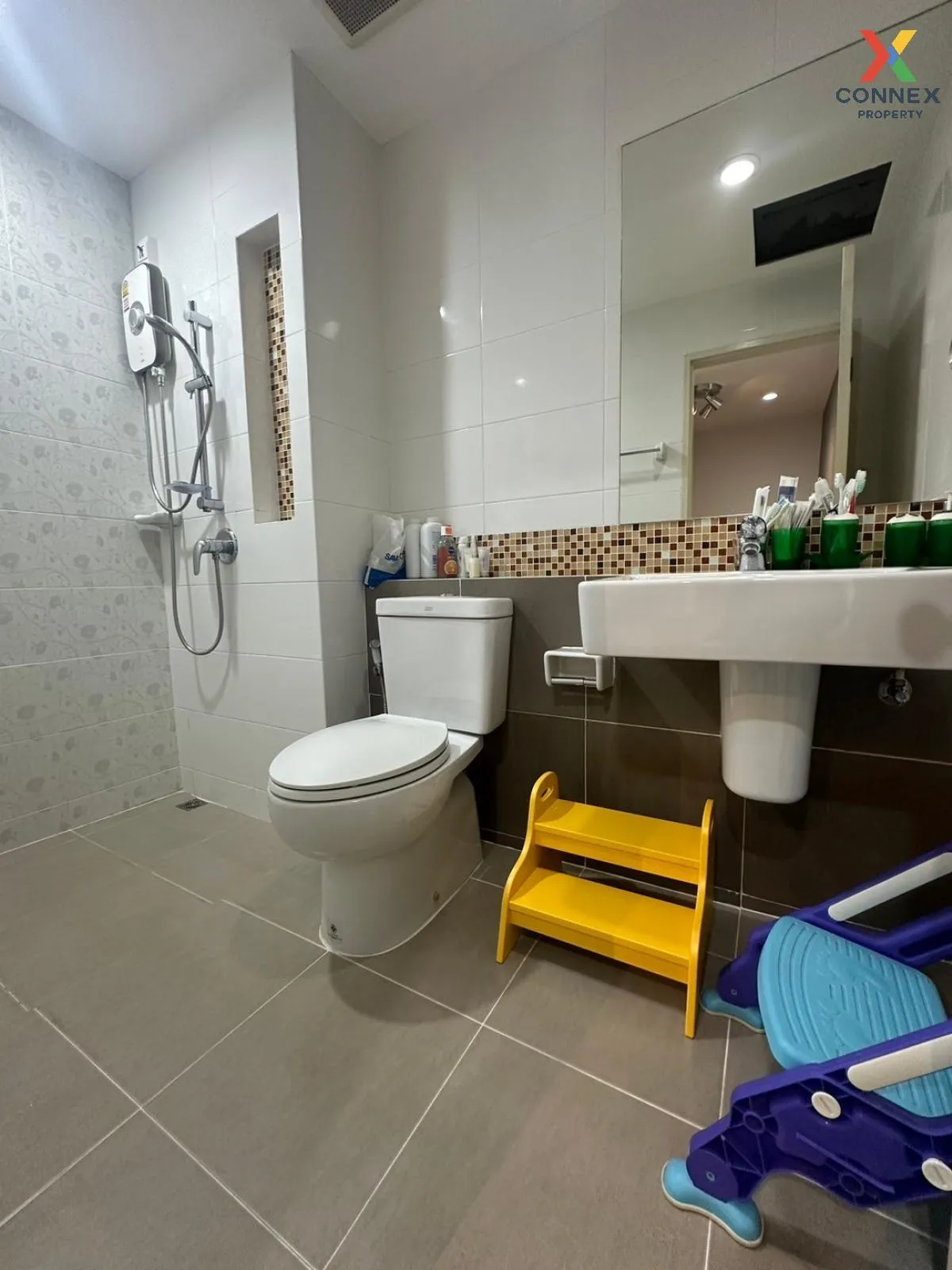 ขายทาวน์เฮ้าส์/ทาวน์โฮม  ไอฟีล บางนา ดอกไม้ เขต ประเวศ กรุงเทพ CX