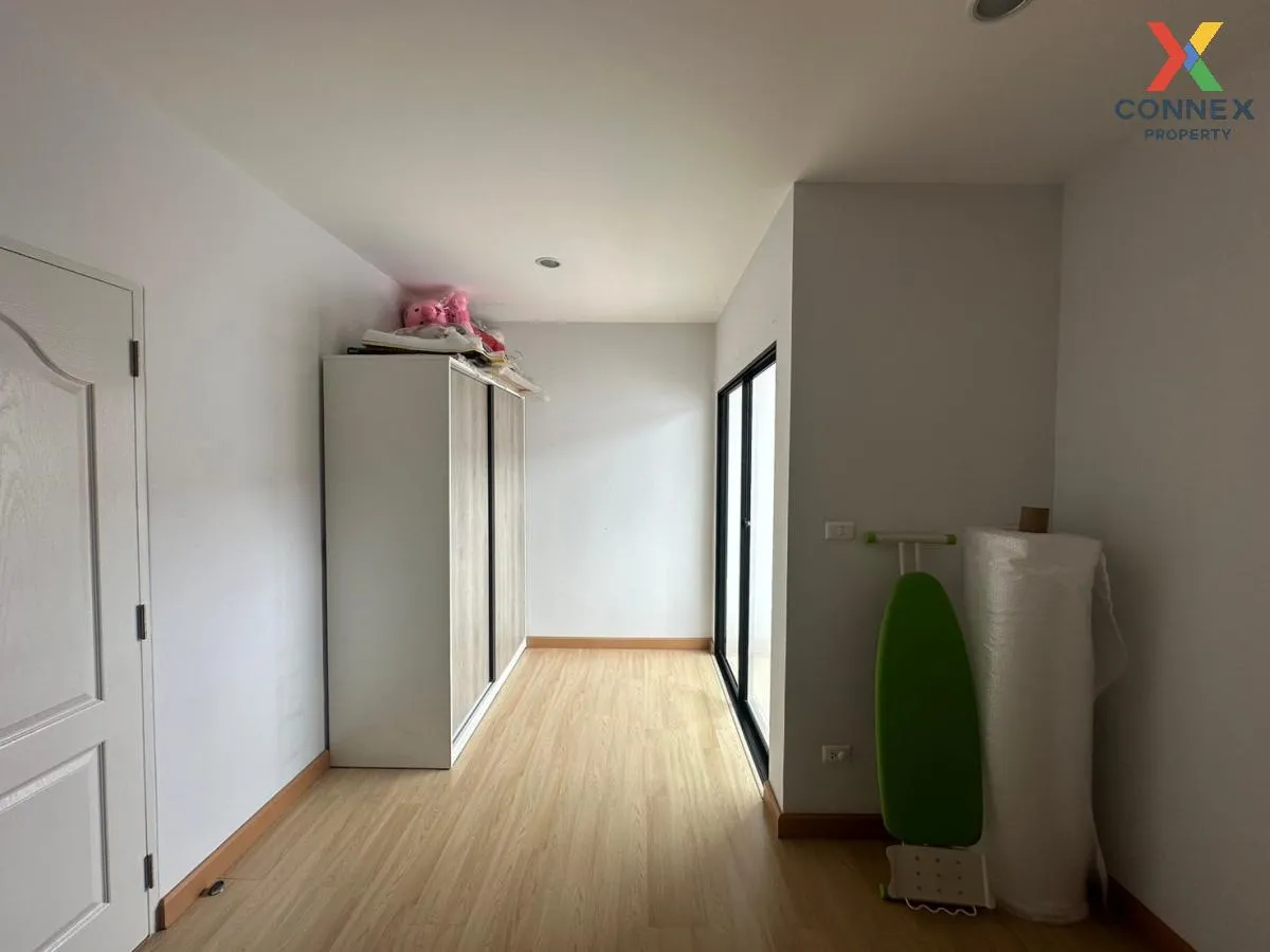 ขายทาวน์เฮ้าส์/ทาวน์โฮม  ไอฟีล บางนา ดอกไม้ เขต ประเวศ กรุงเทพ CX