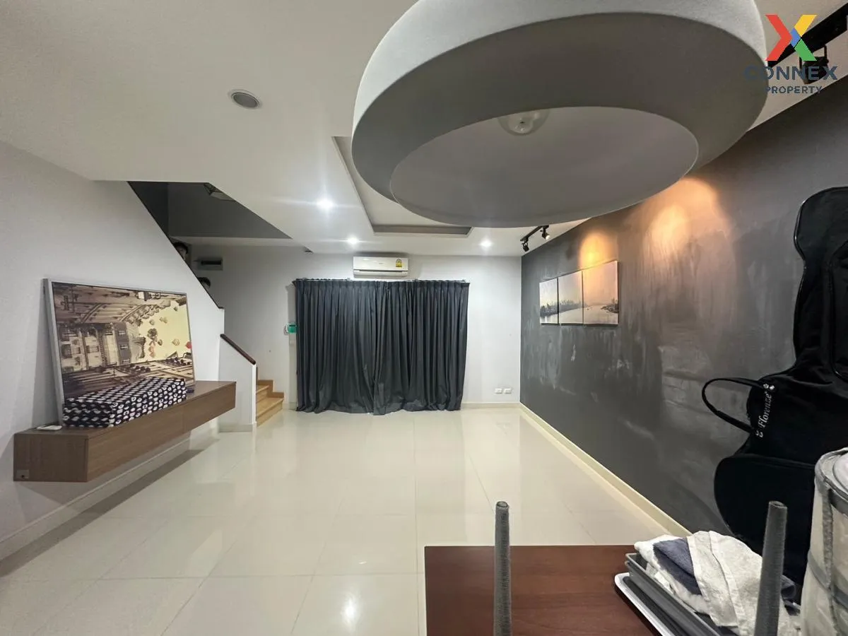 ขายทาวน์เฮ้าส์/ทาวน์โฮม  ไอฟีล บางนา ดอกไม้ เขต ประเวศ กรุงเทพ CX 4