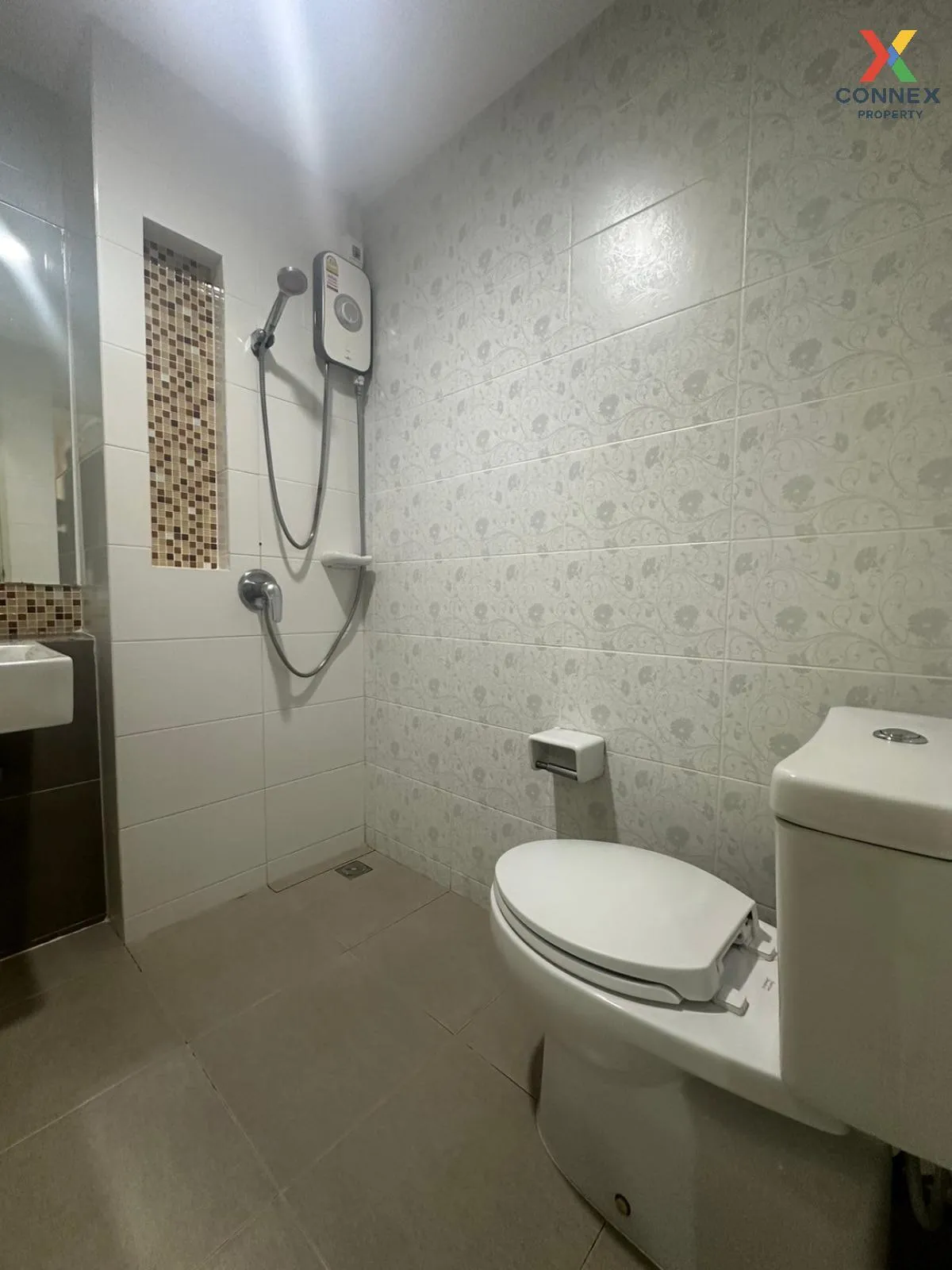 ขายทาวน์เฮ้าส์/ทาวน์โฮม  ไอฟีล บางนา ดอกไม้ เขต ประเวศ กรุงเทพ CX